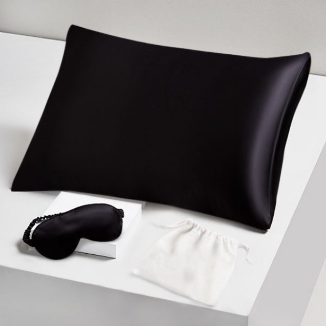 Best Two Piece Silk Gift Set Black Pillowcase & Eye Mask UK Best Two Piece Silk Gift Set Black Pillowcase & Eye Mask UK