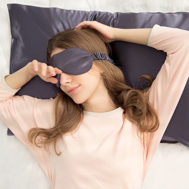 Best Two Piece Silk Gift Set Slate Gray Pillowcase & Eye Mask UK Best Two Piece Silk Gift Set Slate Gray Pillowcase & Eye Mask UK
